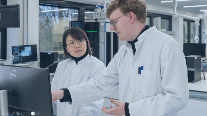 Researchers collaborating on proficiency testing programs for dairy labs, infant formula manufacturers, and raw material suppliers at CCIC Europe Food Test.